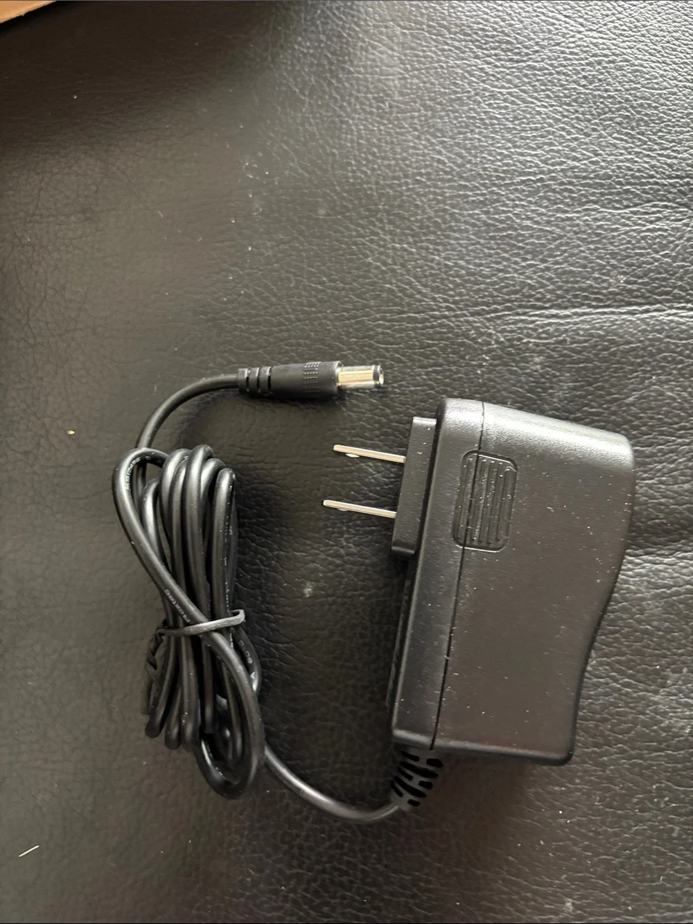 HDMI to DisplayPort Adapter - Black